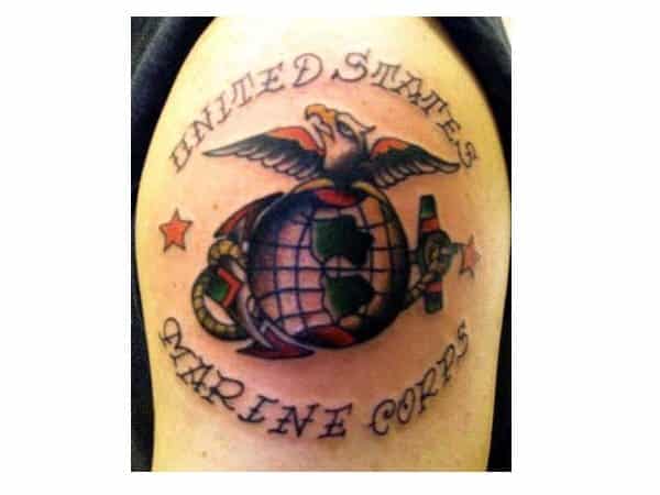 Tatouage USMC avec aigle et globe