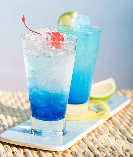 Καλοκαιρινό ποτό Blue Lagoon