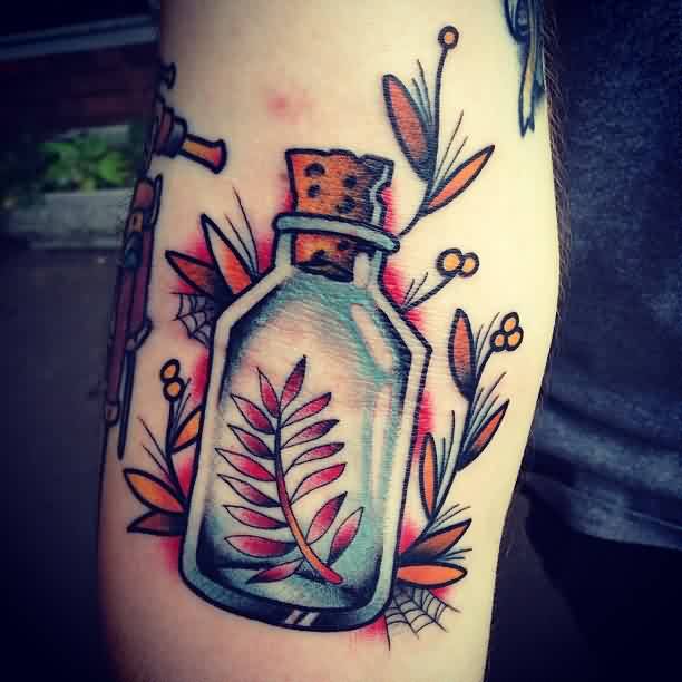 tatouage-bouteille-de-verre-fougère