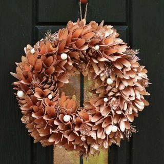 Couronne de porte d'automne de luxe en cuivre épicé