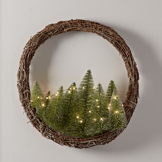 Couronne d'arbres de brosse lumineuse