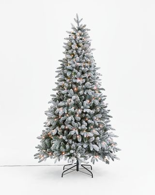 Sapin de Noël en épinette enneigée, 7 pi