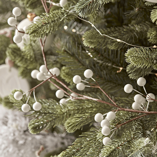 Winter Berry Garland