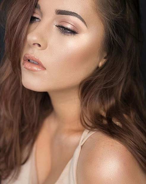 Glowy Everyday Makeup Look Idea