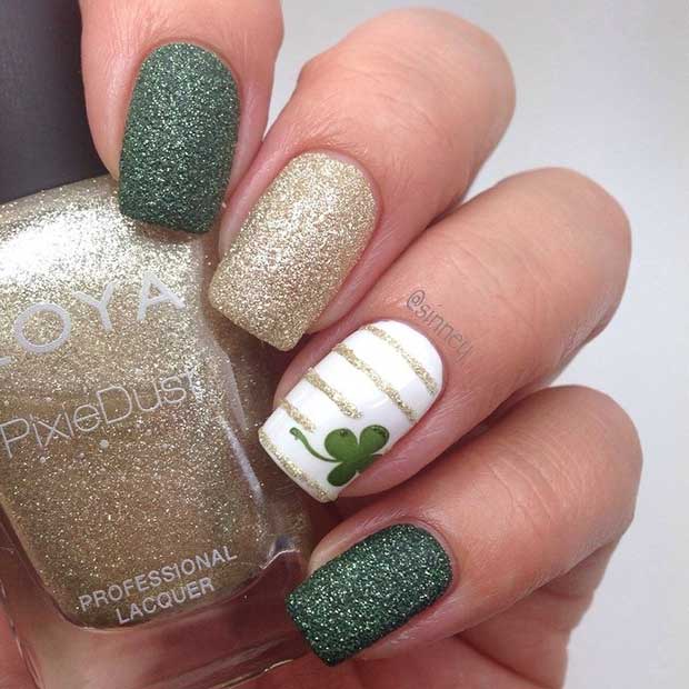 Easy Clover Accent Nail για την Ημέρα του Αγίου Πατρικίου