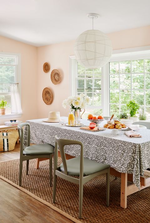 שולחן ארוחת בוקר, כסאות ירוקים