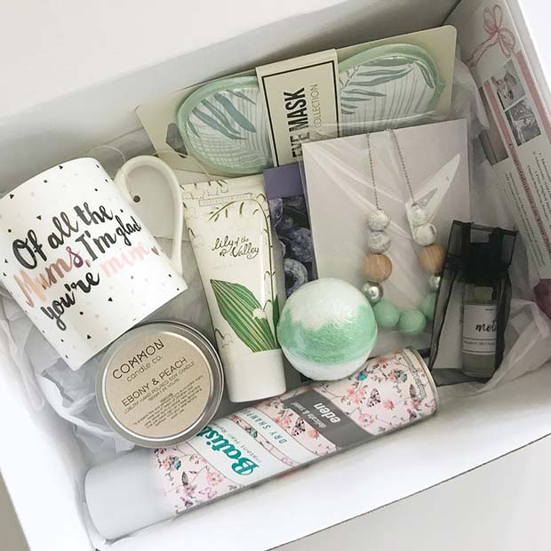 DIY Gift Basket για μια μέλλουσα μαμά