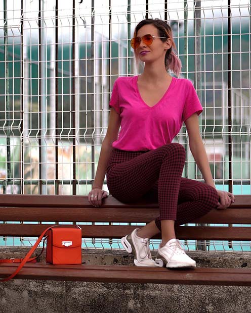 Neon Pink Top και μοντέρνα παντελόνια