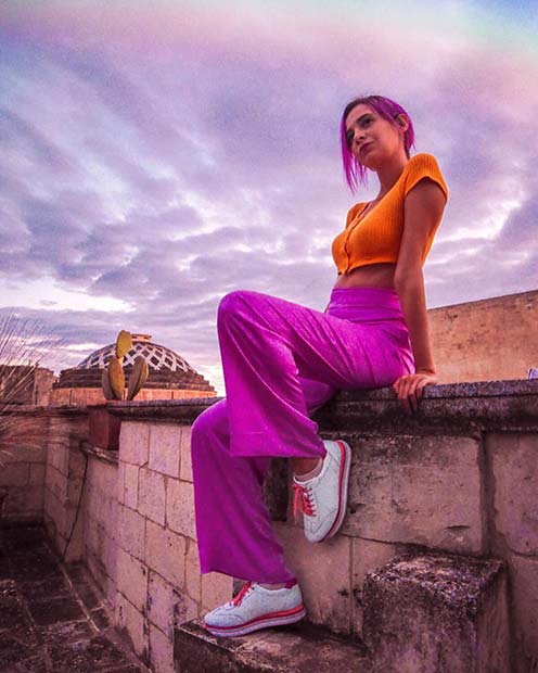 Tenue d'été orange fluo et violet