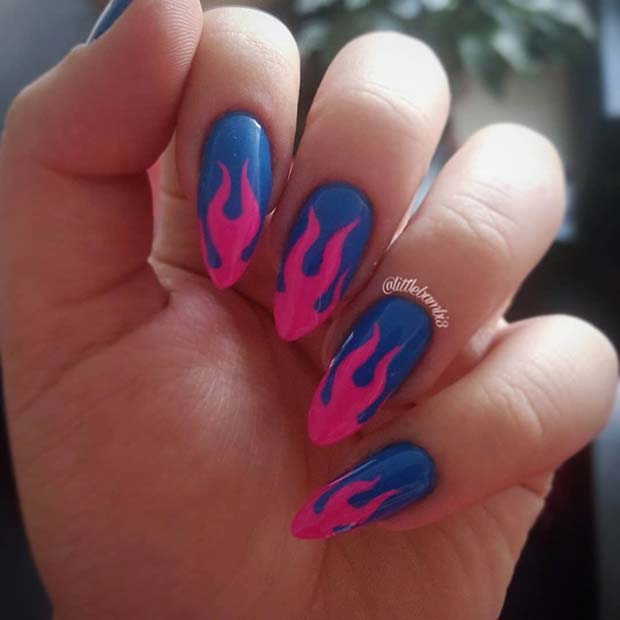 Design d'ongles rose et bleu audacieux