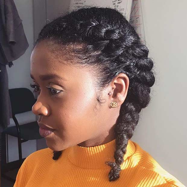 Δύο Big Flat Twists Pigtails