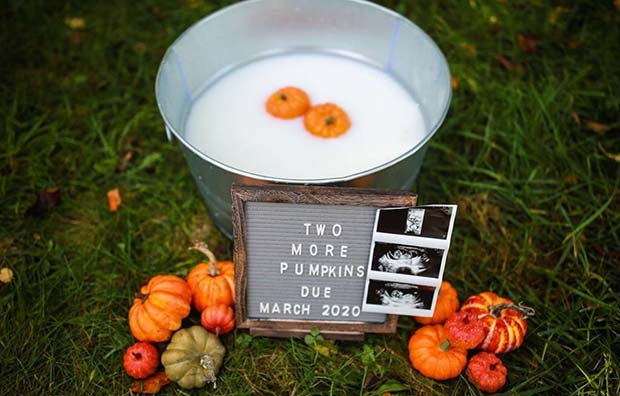 Révélation de grossesse jumelle d'Halloween