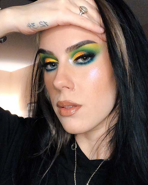 Idée de maquillage pour les yeux tropical pour l'été