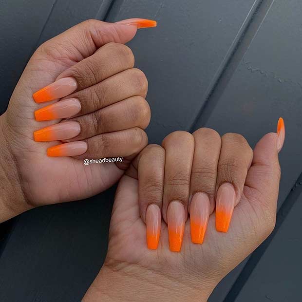 Γυμνά και Neon Orange Ombre Nails