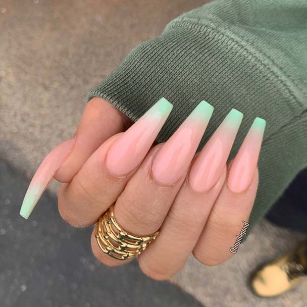 Ongles Ombre Nude et Vert Menthe