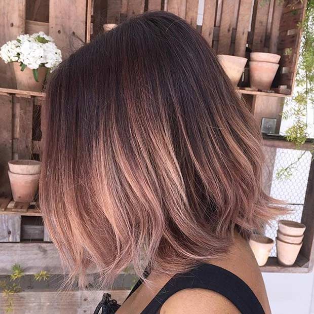 Ροζ ρουζ Balayage Long Bob