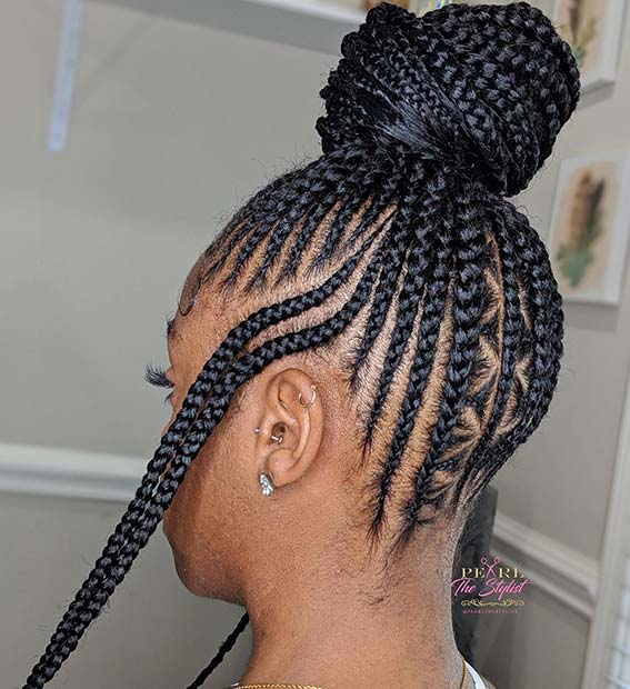 Chignon tressé haut avec tresses lâches