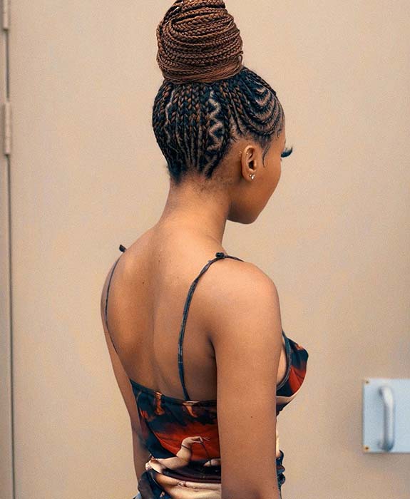 Cornrow Updo με τον Zig Zags