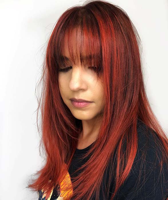 Πικάντικα κόκκινα μαλλιά με κτυπήματα