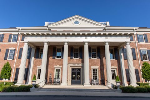 grande maison de sororité