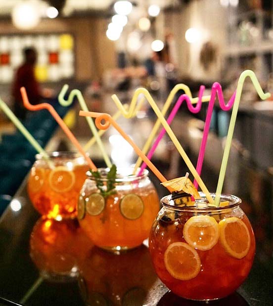 Cocktails Multi Fishbowl pour l'été Cocktails pour une foule