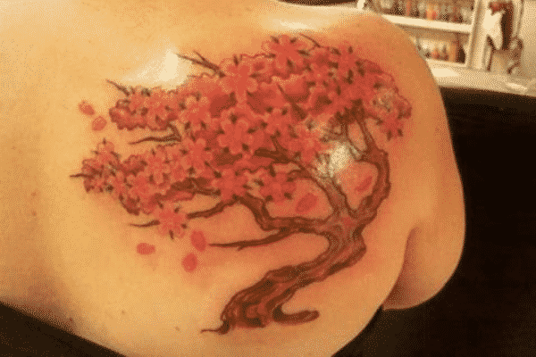 tatouage de fleur de cerisier