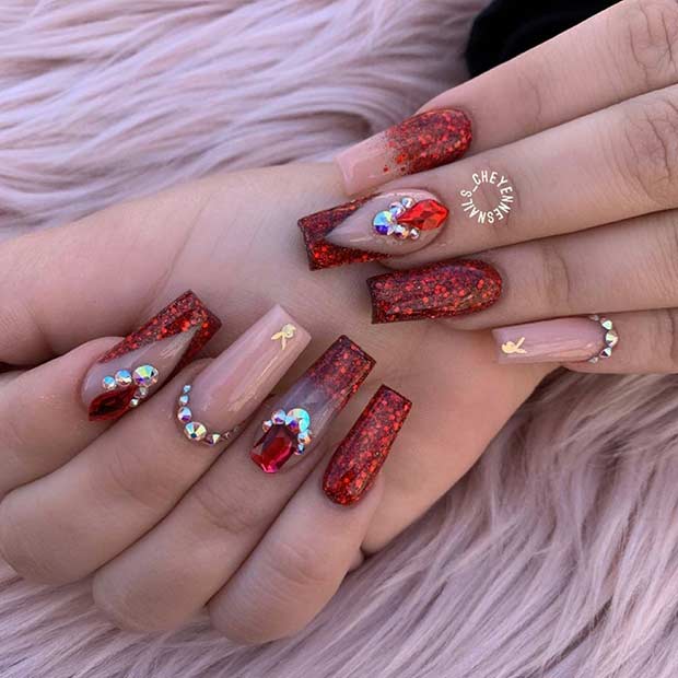 Γυμνό και κόκκινο Glitter Nail Design