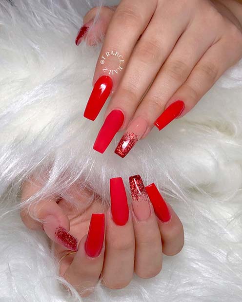 Rouge mat avec dégradé de paillettes