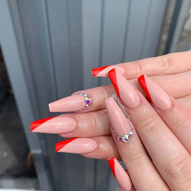 Nu et Rouge Mani