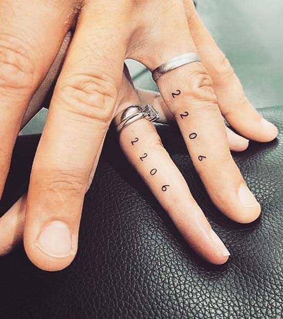 Τατουάζ με ημερομηνία επετείου για ζευγάρια