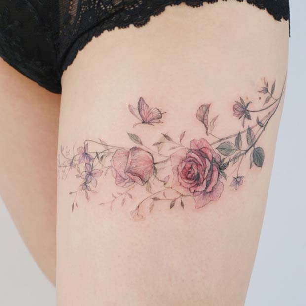 Tatouage de cuisse de jolie rose