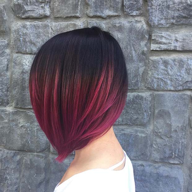 Cheveux courts ombrés violet foncé