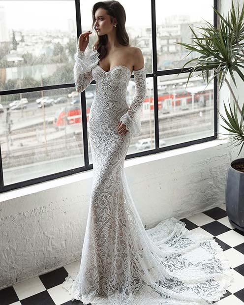 Robe de mariée en dentelle à épaules dénudées