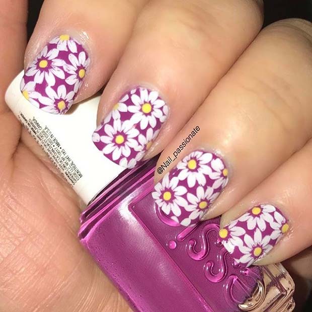 Μωβ Floral Nail Art για καλοκαιρινή ιδέα για νύχια