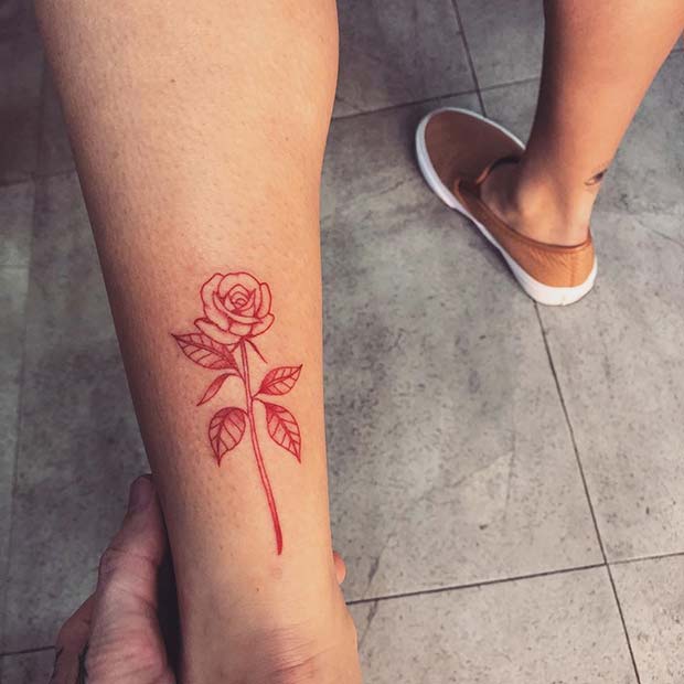 Κόκκινο μελάνι τριαντάφυλλο τατουάζ