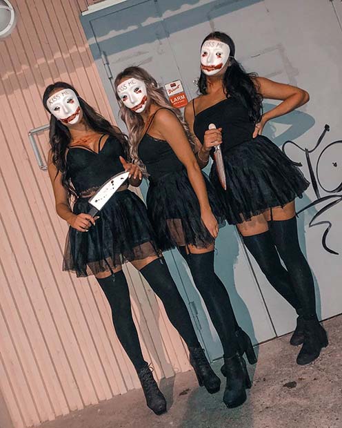 Les costumes de purge pour un groupe