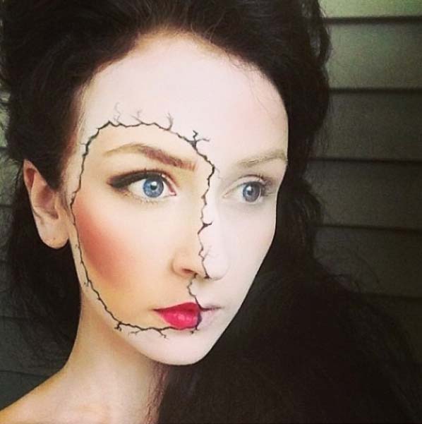 Maquillage de visage craquelé pour des idées de maquillage d'Halloween faciles