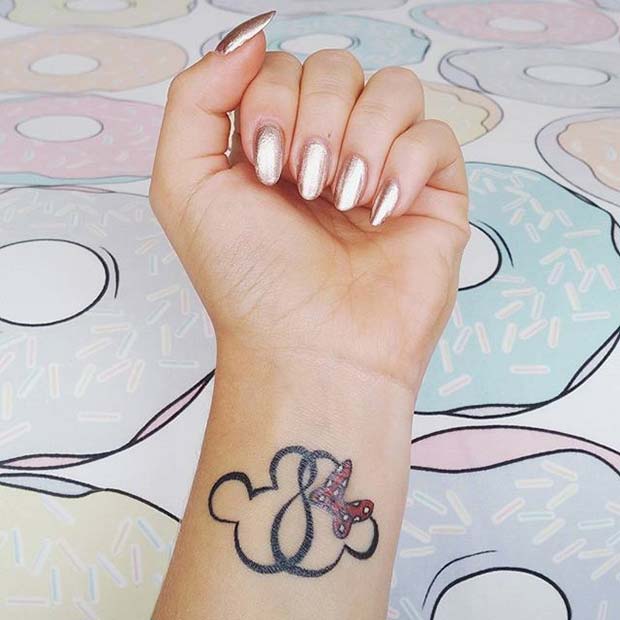 Aperçu de Mickey et Minnie pour les petites idées de tatouage Disney