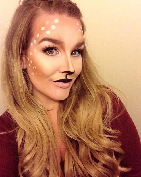 Maquillage de cerf pour un maquillage d'Halloween facile et de dernière minute