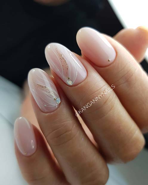 Ongles élégants avec un beau nail art