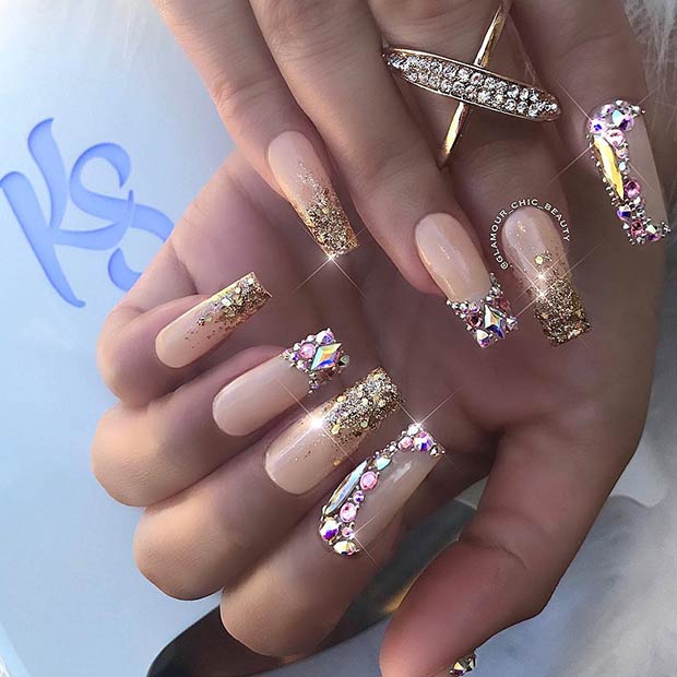 Ongles en or avec diamants