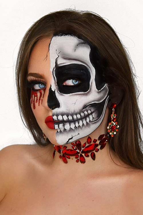 Maquillage Halloween demi-visage