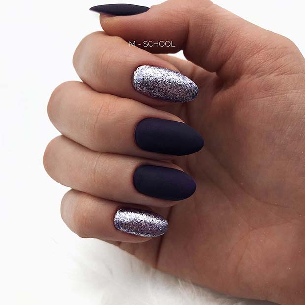 Μαύρα Ματ και Glitter Nails