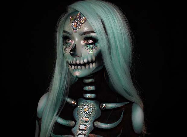 Maquillage Halloween squelette vert avec strass