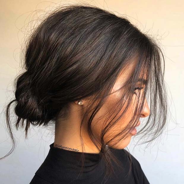 Chic Updo για μαλλιά μεσαίου μήκους