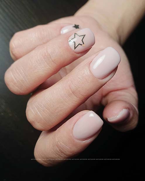 Φυσικά νύχια με χαριτωμένα αστέρια