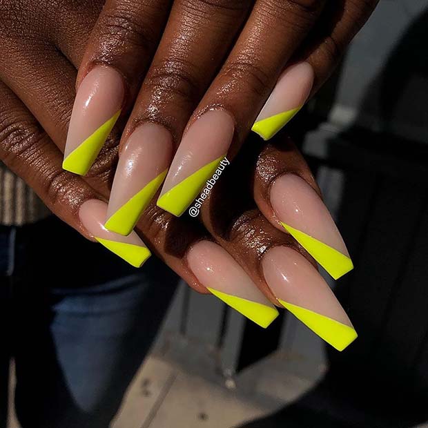 Nude Nails με Neon Nail Art