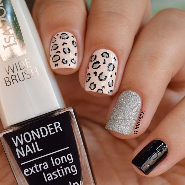 Leopard Mani mignon pour les ongles courts