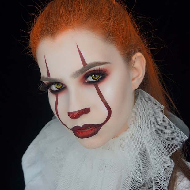 Maquillage et costume effrayants Pennywise