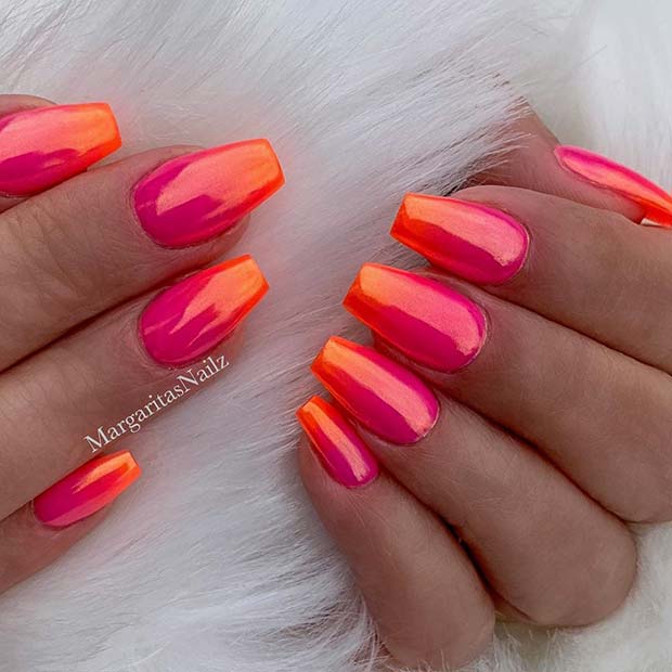 Χρώμα πορτοκαλί και ροζ νυχιών Ombre